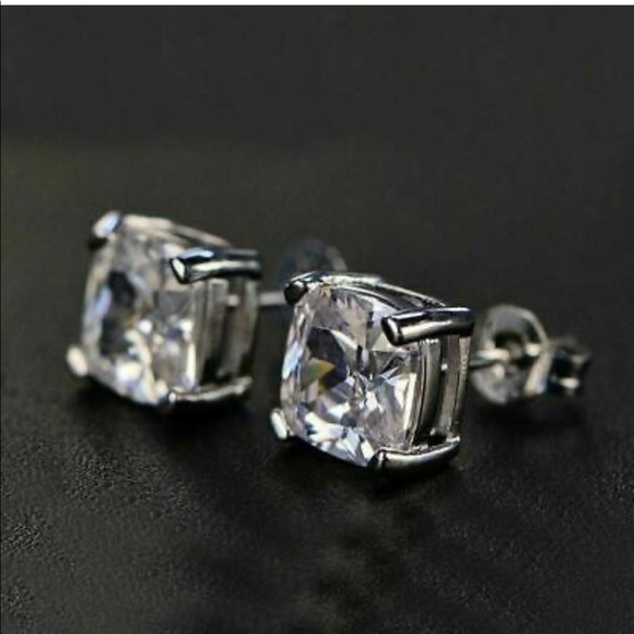 Princess cut pure Silver Swarovski earrings - Picture 4 of 6